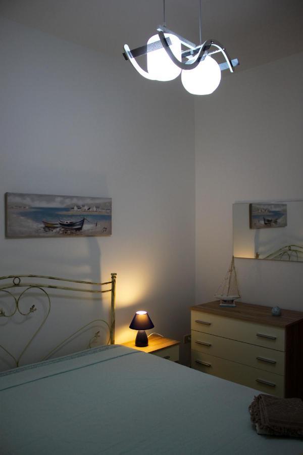 Giu Al Mar - Apartment Porto Cesareo Eksteriør billede